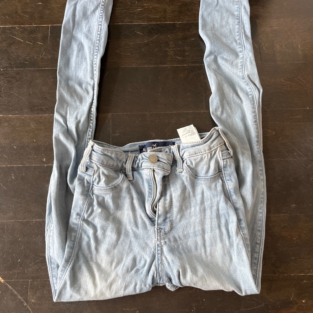 Light Wash Hollister Skinny Jeans